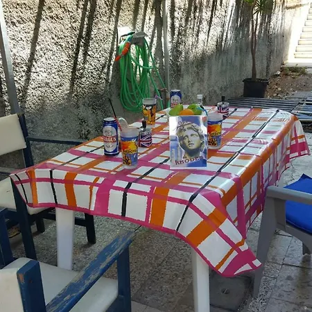 Apollon H-2 Apartment